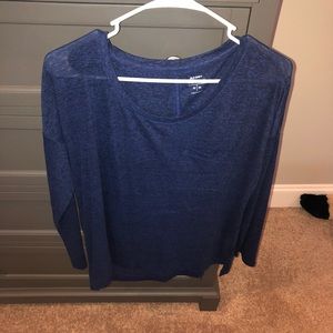 Blue scooped neck pocket T-shirt